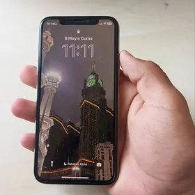 iPhone X