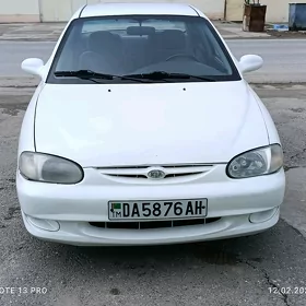 Kia Sephia 2001