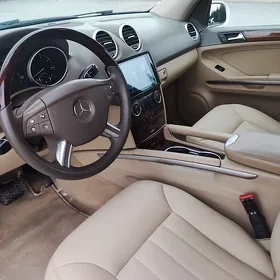 Mercedes-Benz ML350 2008