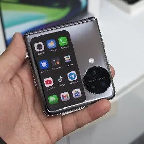 Oppo Find N3 Flip
