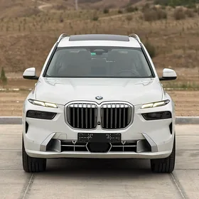 BMW X7 2023