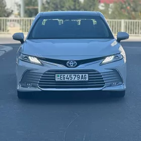 Toyota Camry 2022