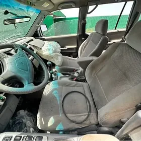 Mitsubishi Pajero 2001