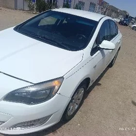 Opel Astra 2013