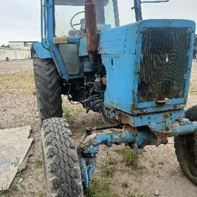 Belarus 320 1987