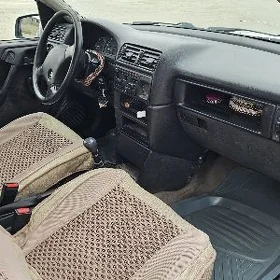 Opel Vectra 1992