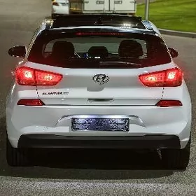 Hyundai Elantra 2020