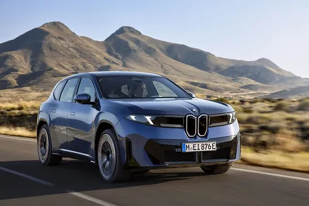 Электрический BMW iX3 оказался дешевле и мощнее бензинового X3 M50