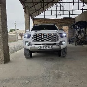 Toyota Tacoma 2016