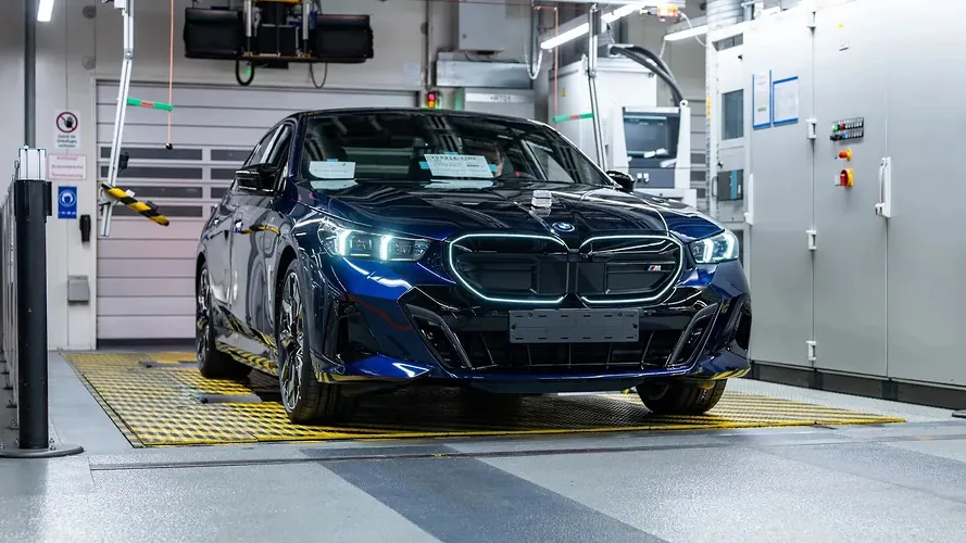 BMW выпустила двухмиллионный электромобиль
