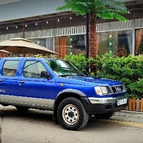 Nissan Navara 2001