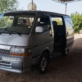 Toyota Hiace 1990