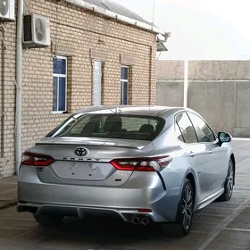 Toyota Camry 2023