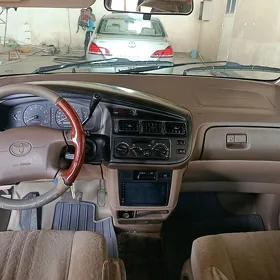 Toyota Sienna 1999