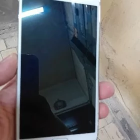 телефон на запчасти