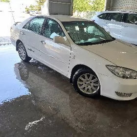 Toyota Camry 2004