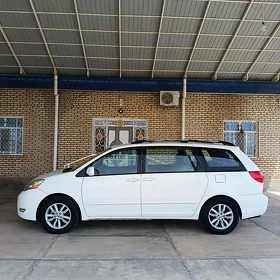Toyota Sienna 2008