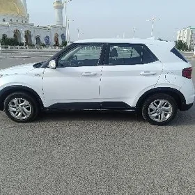 Hyundai Venue 2021