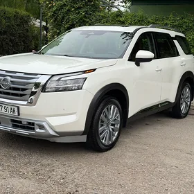 Nissan Pathfinder 2023