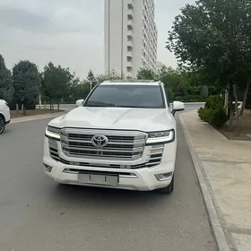 Toyota Land Cruiser 2023