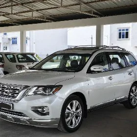 Nissan Pathfinder 2020