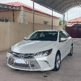 Toyota Camry 2016