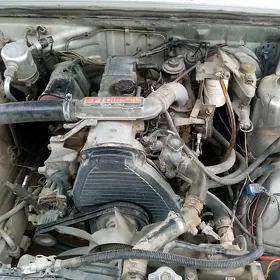 Toyota dvigatel