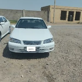 Toyota Camry 2001