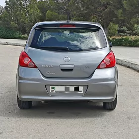 Nissan Versa 2010
