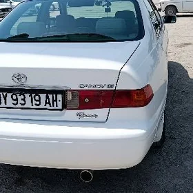 Toyota Camry 2000