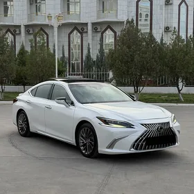 Lexus ES 350 2023
