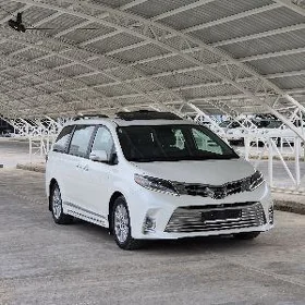 Toyota Sienna 2018