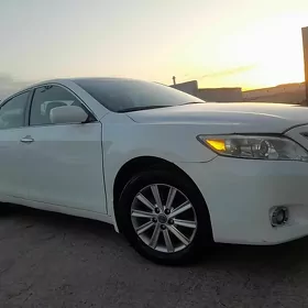 Toyota Camry 2011