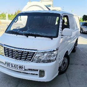 Toyota Hiace 2005