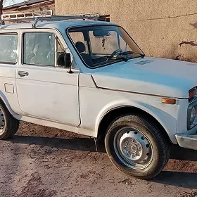 Lada Niva 1988