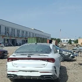 Kia K5 2021