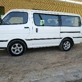 Toyota Hiace 1990