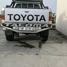 Toyota Hilux 1998