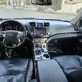 Toyota Highlander 2012