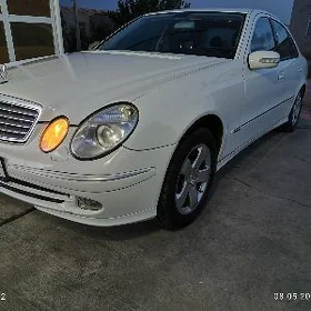 Mercedes-Benz E320 2004