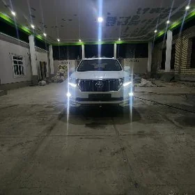 Toyota Land Cruiser Prado 2021