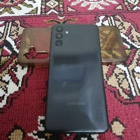 Samsung A04s