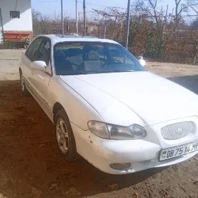 Hyundai Sonata 1998
