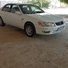 Toyota Camry 2000