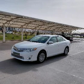 Toyota Camry 2013