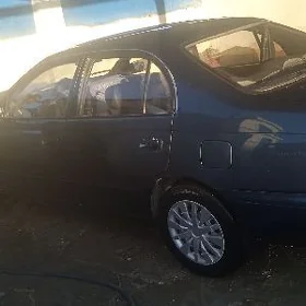 Toyota Corona 1992