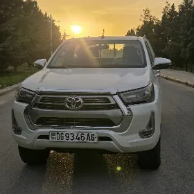 Toyota Hilux 2022