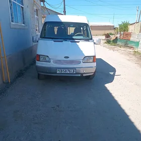 Ford E-250 1991