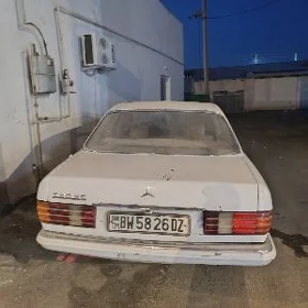 Mercedes-Benz 300CE 1989