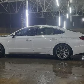 Hyundai Sonata 2021